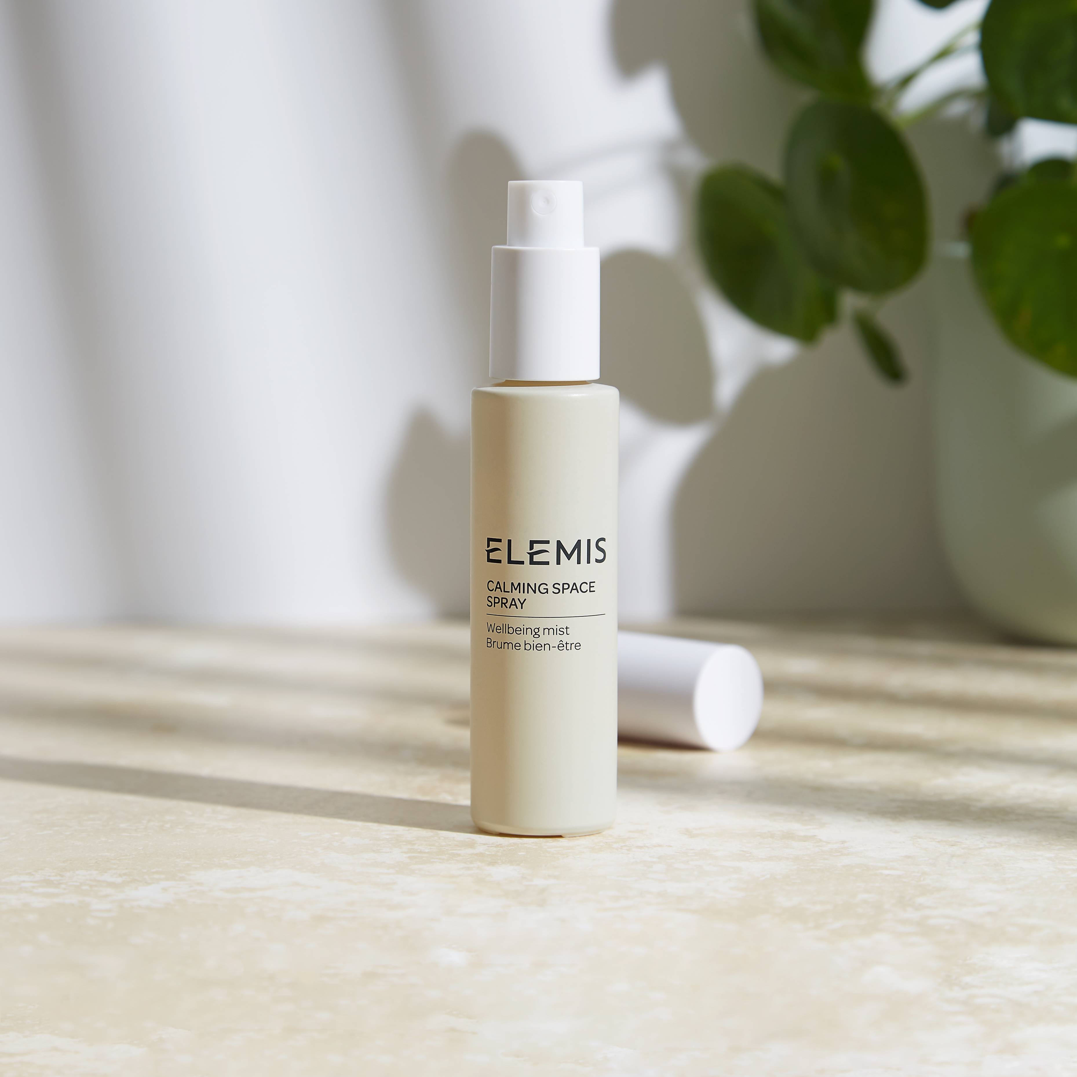 Релакс аромаспрей для простору та текстилю ELEMIS Calming Space Spray